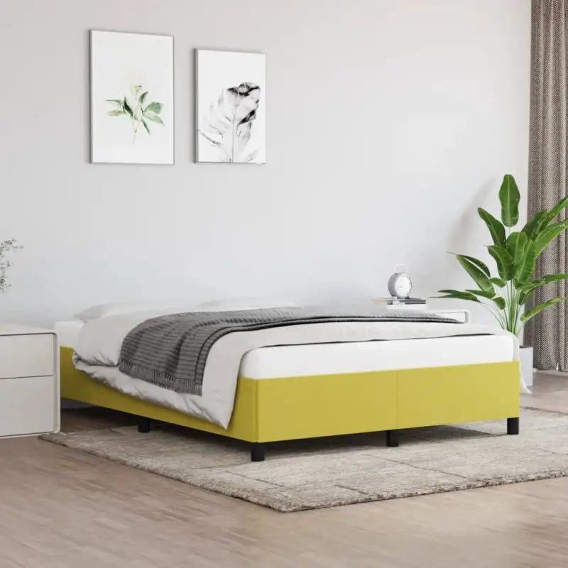 Bedframe met multiplex lattenbodem voor een stevige ademende slaapplaats - Groen / 140 x 190 cm / 35 cm - Bedden &
