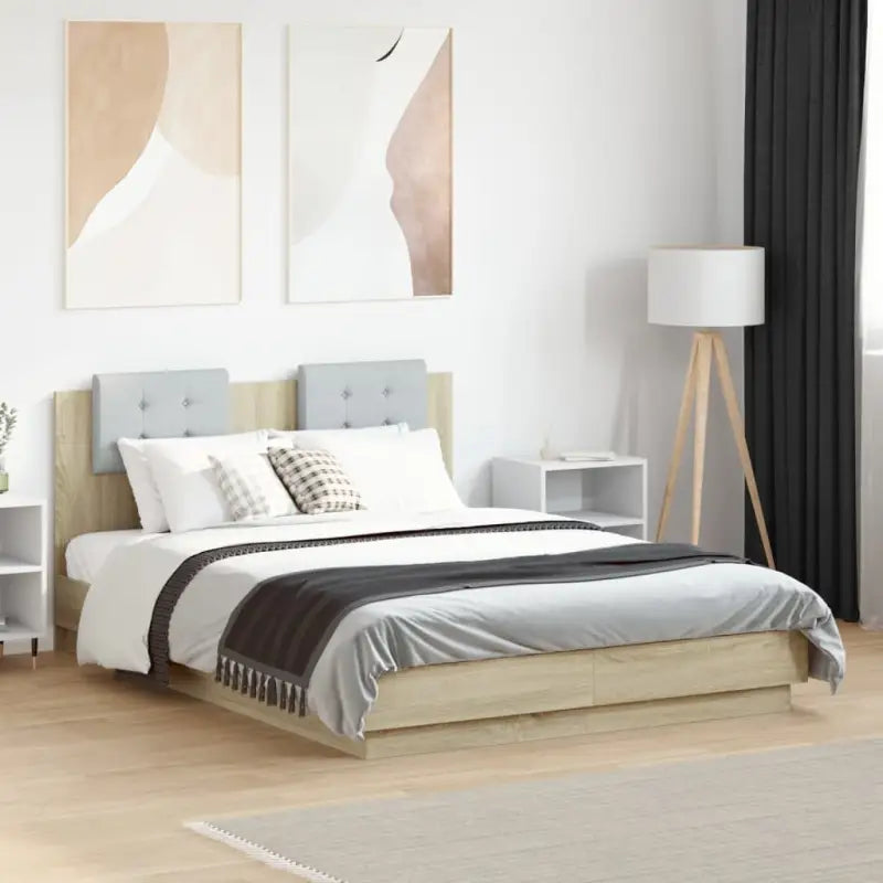 Bedframe met rgb led-verlichting en hoofdeinde voor een stijlvolle slaapkamer - Sonoma eiken / 135 x 190 cm - Bedden &