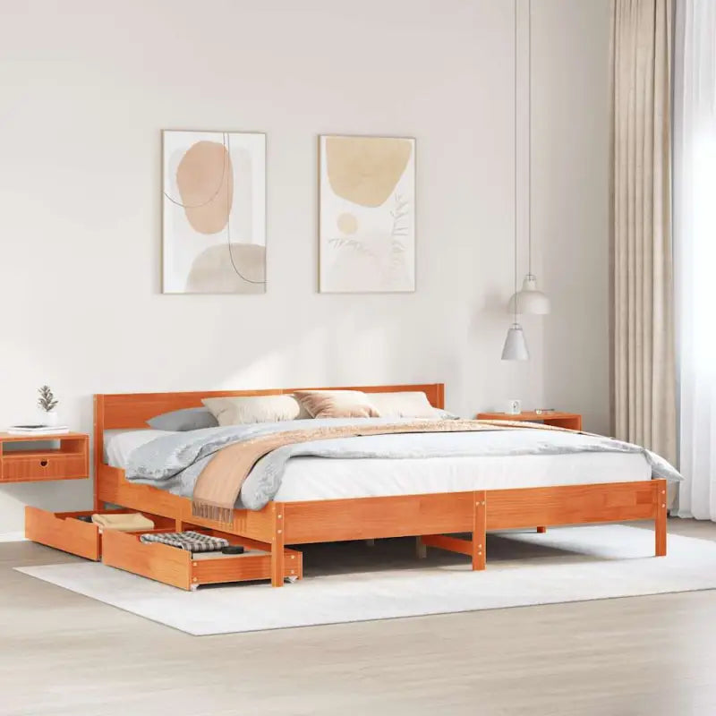 Bedframe van massief grenenhout in wit materiaal voor een goede nachtrust - Wasbruin / 200 x 200 cm - Bedden & bedframes