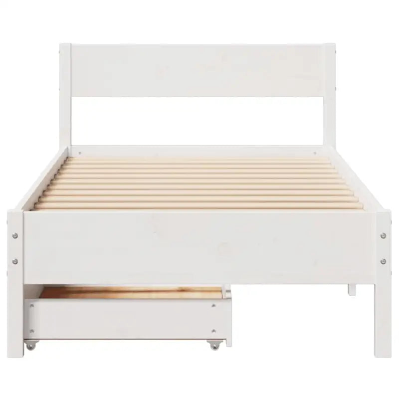 Bedframe van massief grenenhout in wit materiaal voor een goede nachtrust - Bedden & bedframes