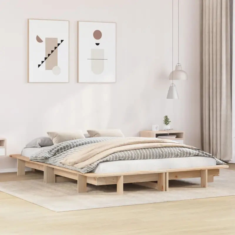 Bedframe van massief grenenhout voor een stabiele en duurzame slaapkamer - Naturel / 140 x 190 cm - Bedden & bedframes