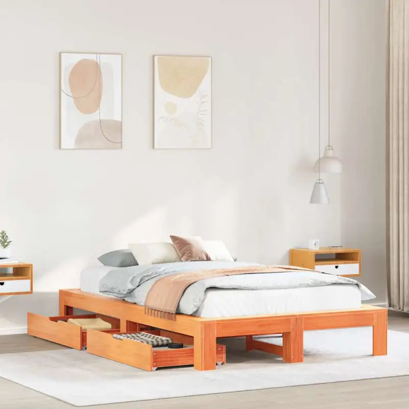 Bedframe van massief grenenhout voor een stabiele nachtrust - Wasbruin / 120 x 200 cm - Bedden & bedframes