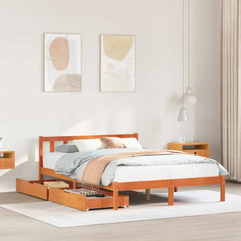 Bedframe van massief grenenhout voor een stabiele nachtrust - Wasbruin / 135 x 190 cm - Bedden & bedframes