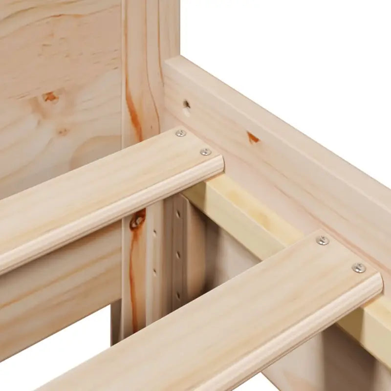 Bedframe van massief grenenhout voor een stabiele slaapervaring - Bedden & bedframes