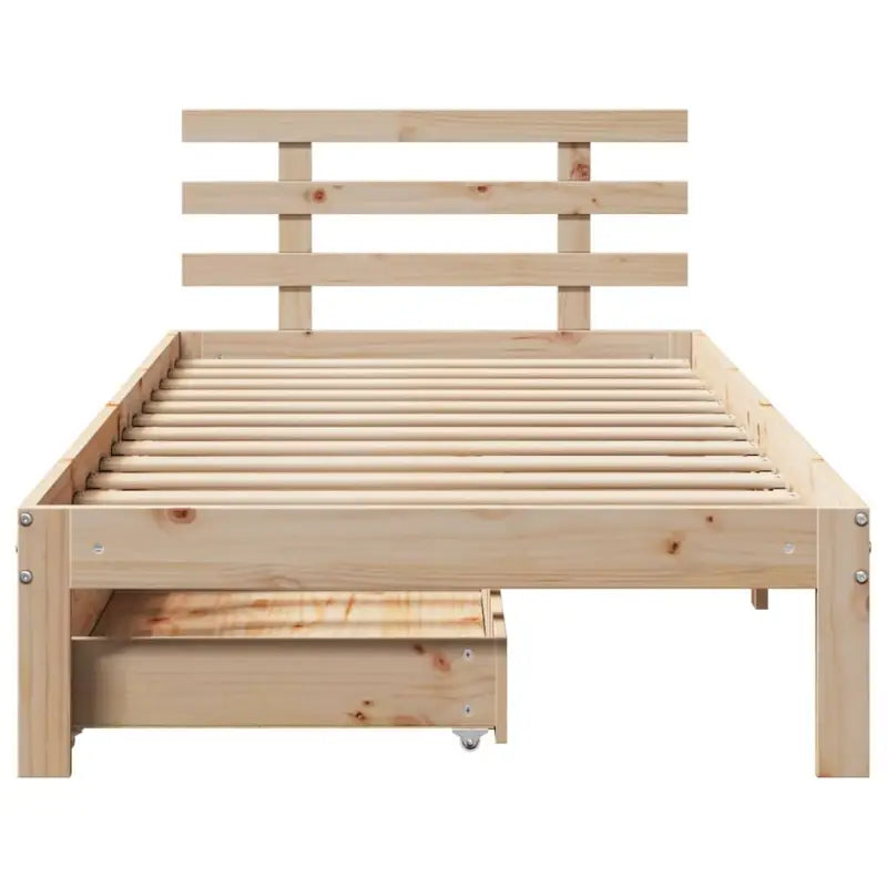 Bedframe van massief grenenhout voor stevige en duurzame slaapplaats - Bedden & bedframes