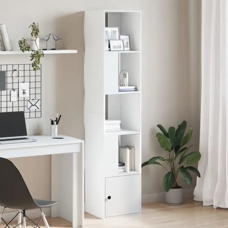 Boekenkast van bewerkt hout met duurzame opbergruimte voor thuis of kantoor - Boekenkasten