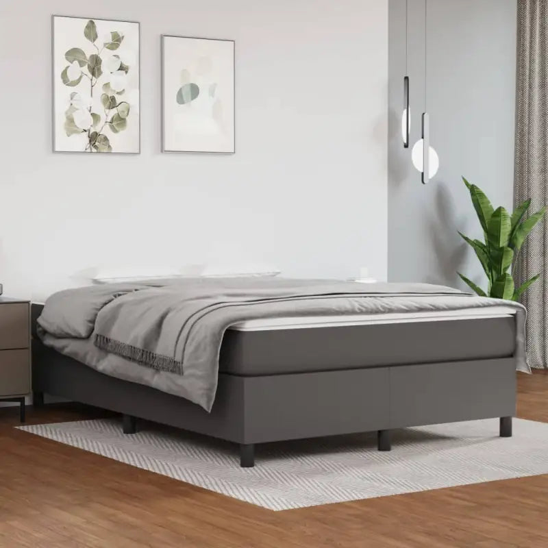 Boxspringbed met multiplex lattenbodem en crème kunstleer voor rust - Grijs / 140 x 190 cm / 35 cm - Bedden & bedframes