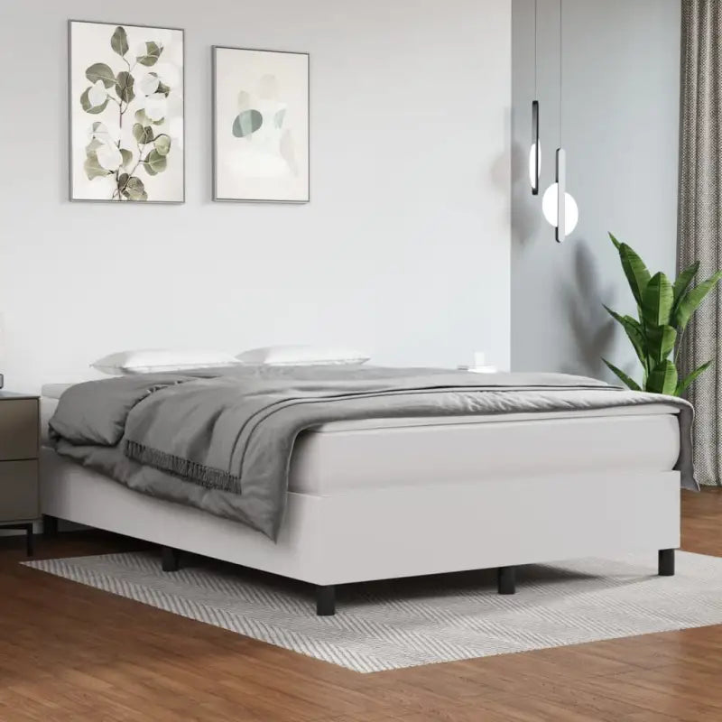 Boxspringbed met multiplex lattenbodem en crème kunstleer voor rust - Wit / 140 x 200 cm / 35 cm - Bedden & bedframes
