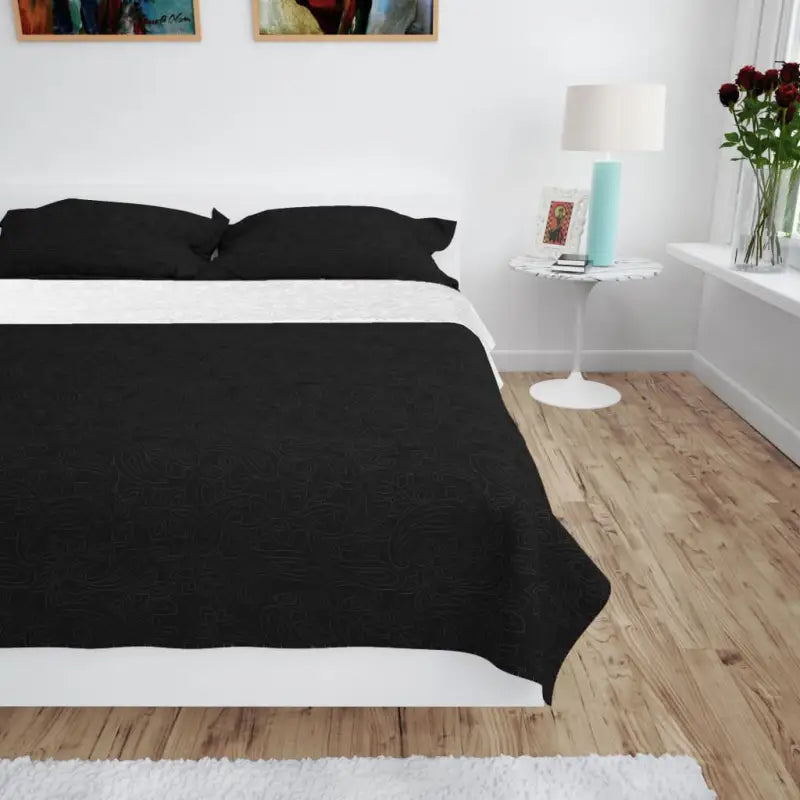 Dekbed met gequilt bloemenontwerp voor warme en decoratieve slaapkamers - Zwart en wit / 230 x 260 cm / 1 - Dekbedden