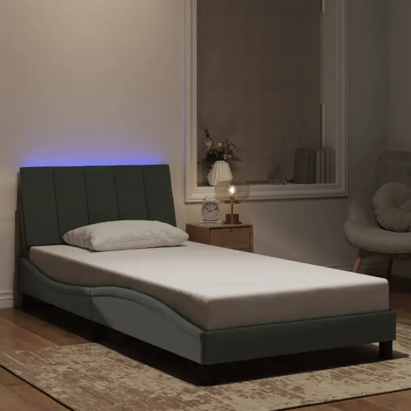 Donkergroen bedframe met LED-verlichting en multiplex lattenbodem - Lichtgrijs / 100 x 200 cm - Bedden & bedframes