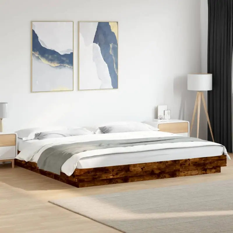 Duurzaam bedframe van bewerkt hout voor een goede nachtrust - Gerookt eiken / 200 x 200 cm - Bedden & bedframes