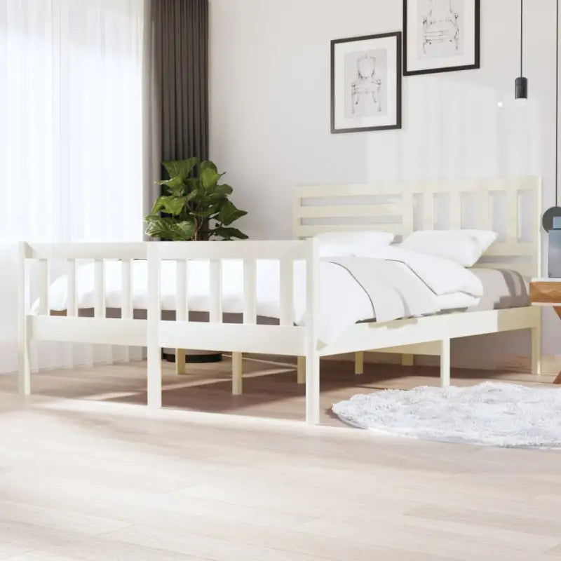 Eenvoudig bedframe van massief grenenhout voor een tijdloze slaapkamer uitstraling - Wit / 160 x 200 cm - Bedden &