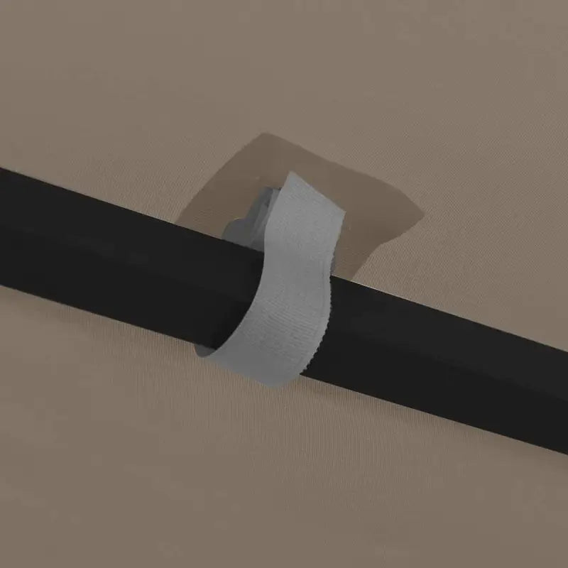 Elegant tuinpaviljoen met vierkante details voor schaduw en comfort - Partytenten & prieëlen