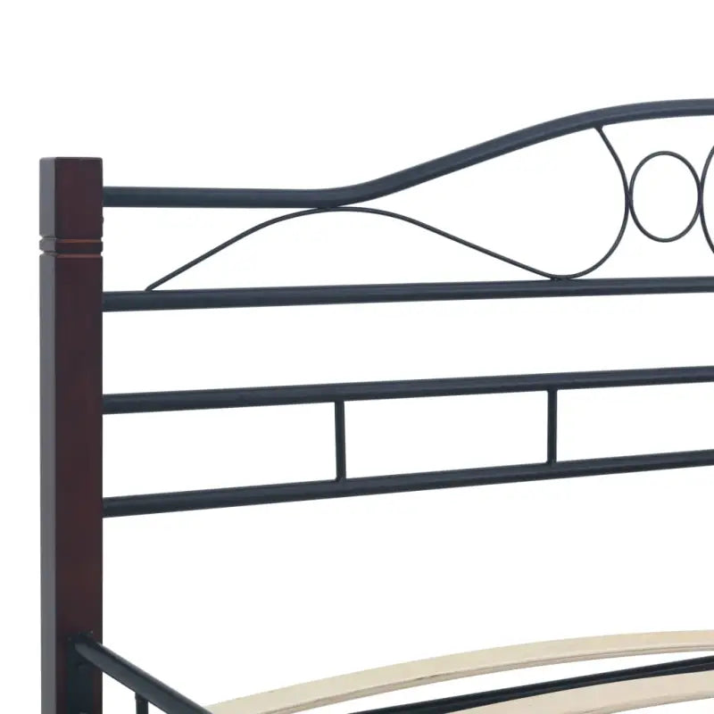 Elegante metalen bedframe met stevige ondersteuning - Bedden & bedframes