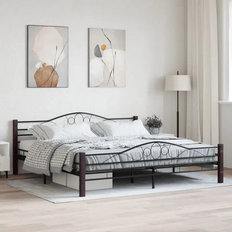 Elegante metalen bedframe met stevige ondersteuning - Zwart / 200 x 200 cm - Bedden & bedframes