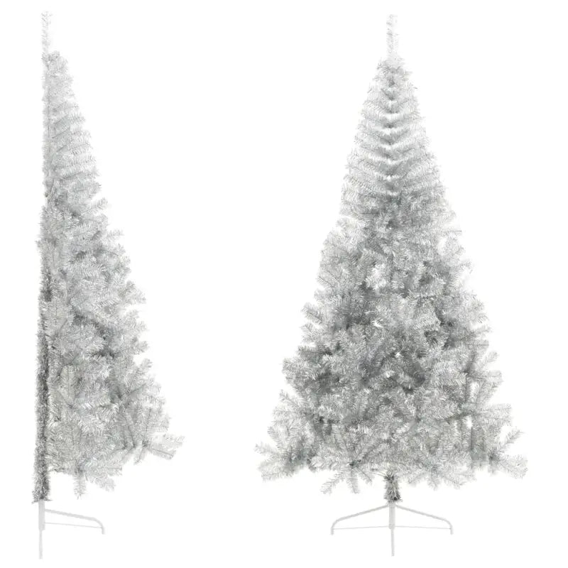 Halve kunstkerstboom voor een volle en realistische feestdagen sfeer - Zilver / 240 x 125 cm / 1 - Kerstbomen