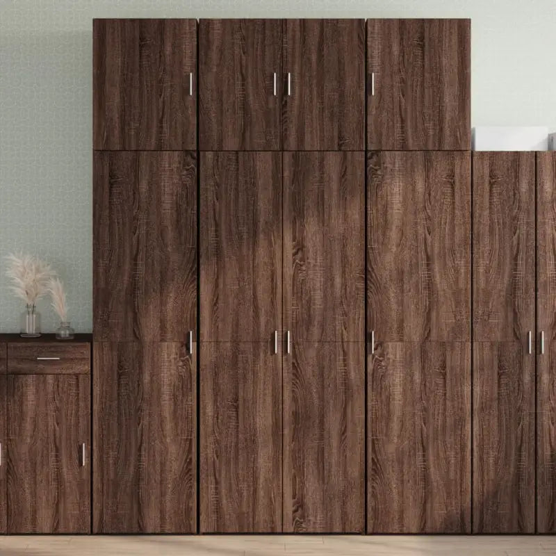 Hoge kast in grijs sonoma van bewerkt hout met elegante uitstraling - bruin eikenkleur / 1 - Dressoirs & buffetkasten