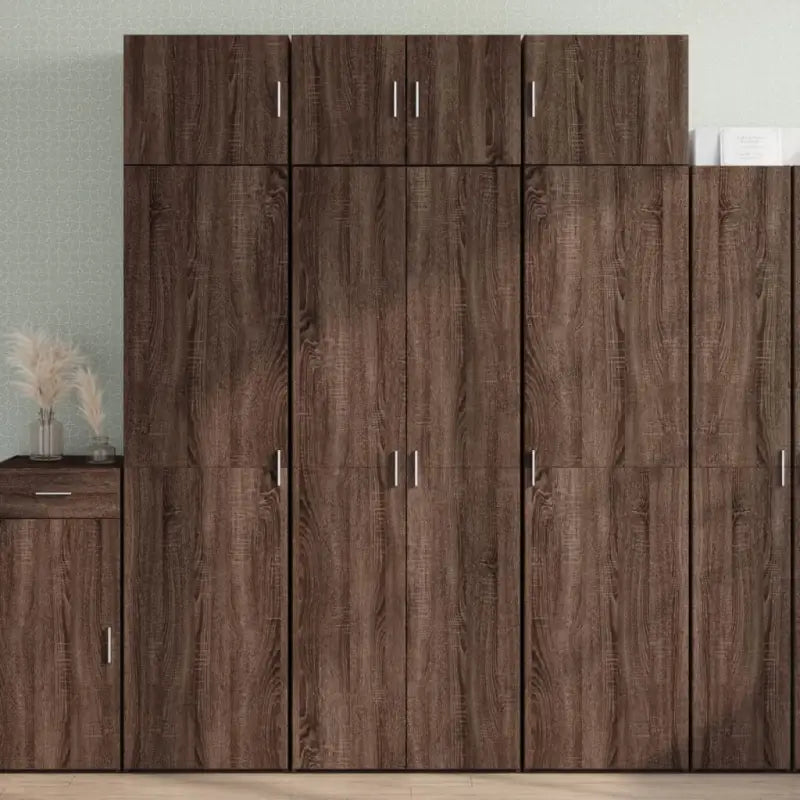 Hoge kast van bewerkt hout met elegante en duurzame uitstraling - bruin eikenkleur / 1 - Dressoirs & buffetkasten