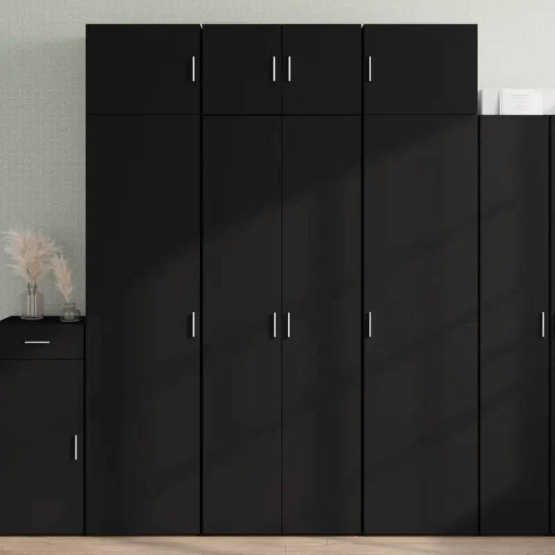 Hoge kast van bewerkt hout met elegante en duurzame uitstraling - Zwart / 1 - Dressoirs & buffetkasten