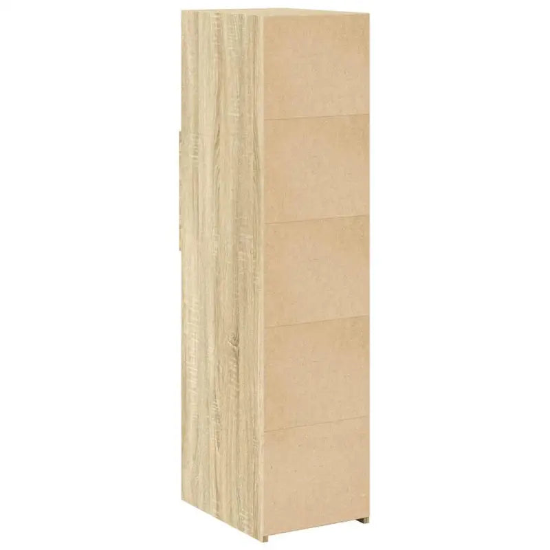 Hoge kast van bewerkt hout voor een stijlvolle woonruimte - Dressoirs & buffetkasten