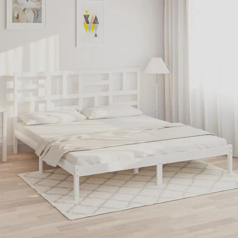 Houten bedframe van massief grenenhout voor een moderne slaapkamer - Wit / 200 x 200 cm - Bedden & bedframes