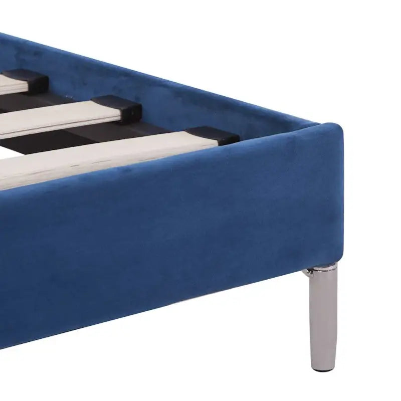 Klassiek en elegant bedframe voor een charmante slaapkamer sfeer - Blauw / 150 x 200 cm - Bedden & bedframes