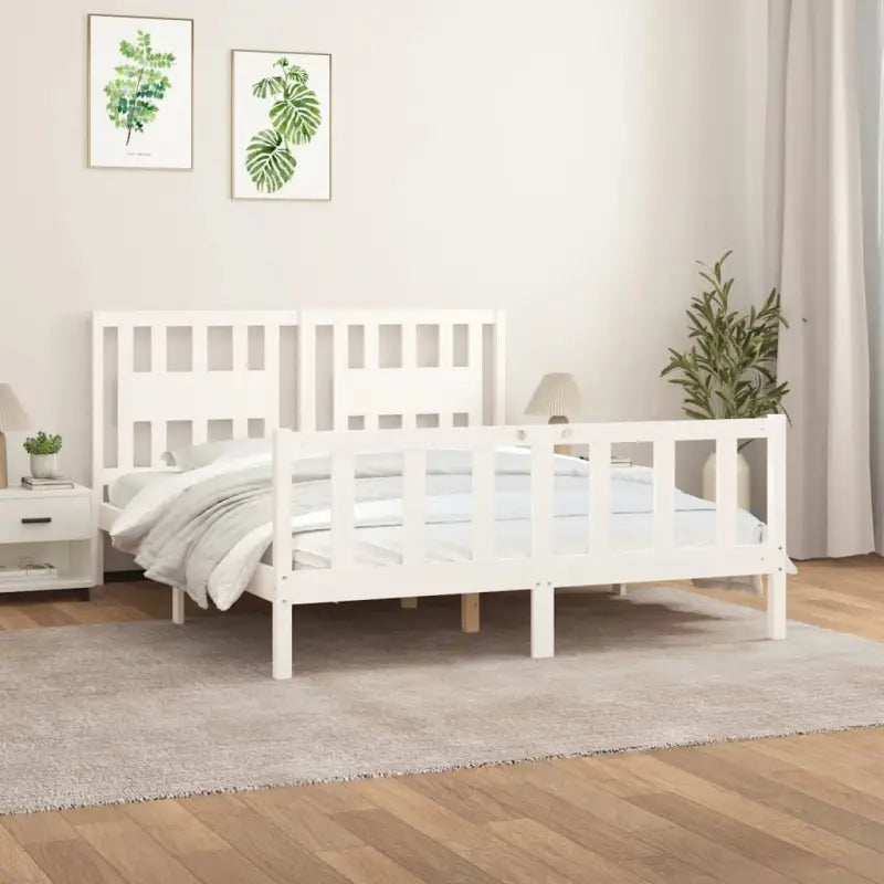Klassiek houten bedframe van massief grenenhout voor rust en comfort - Bedden & bedframes