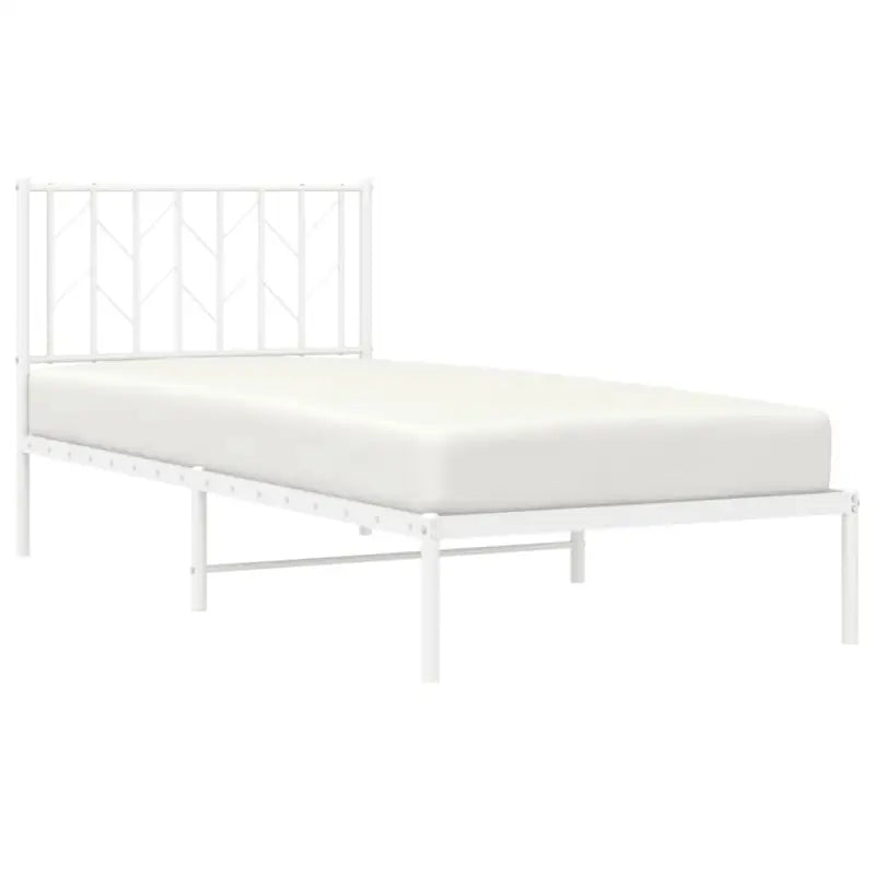 Klassiek metaal bedframe met metalen latten en extra opbergruimte - Bedden & bedframes