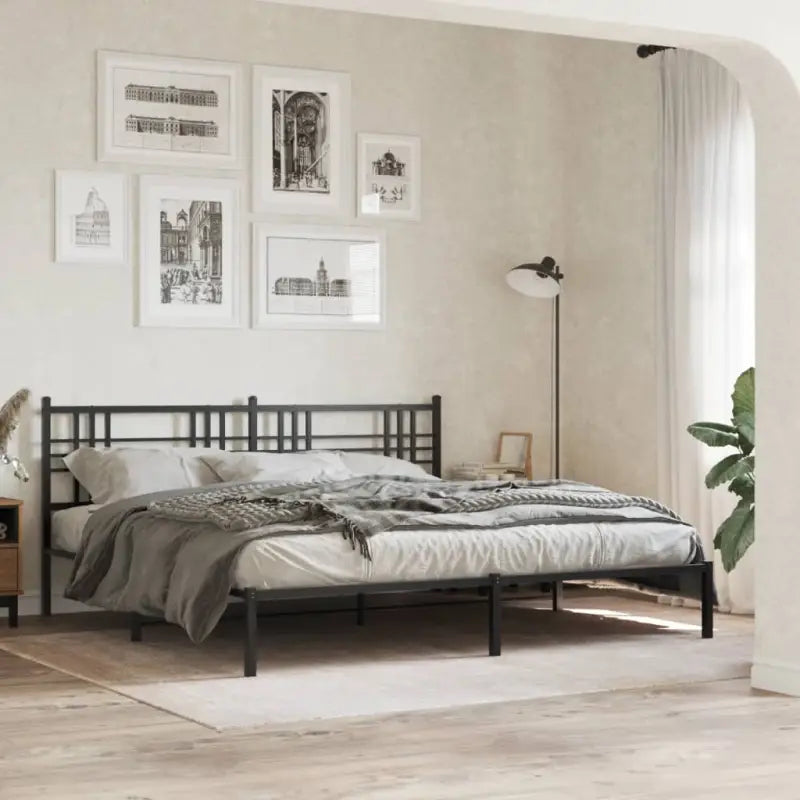 Klassiek metalen bedframe met extra opbergruimte en metalen latten - Zwart / 193 x 203 cm / met hoofdbord - Bedden &