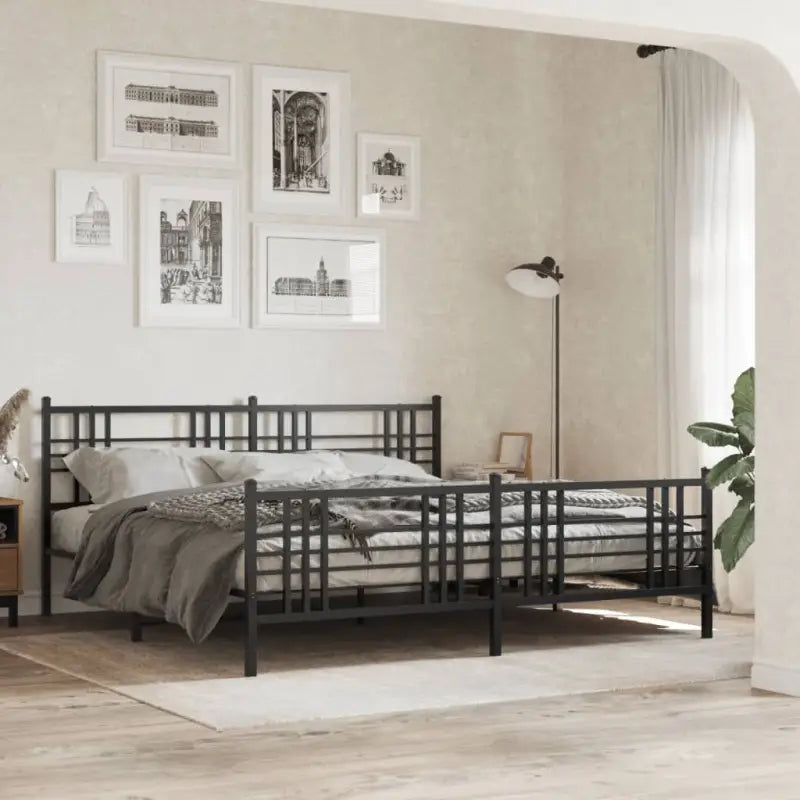 Klassiek metalen bedframe met extra opbergruimte en metalen latten - Zwart / 200 x 200 cm / met hoofdbord & voetbord