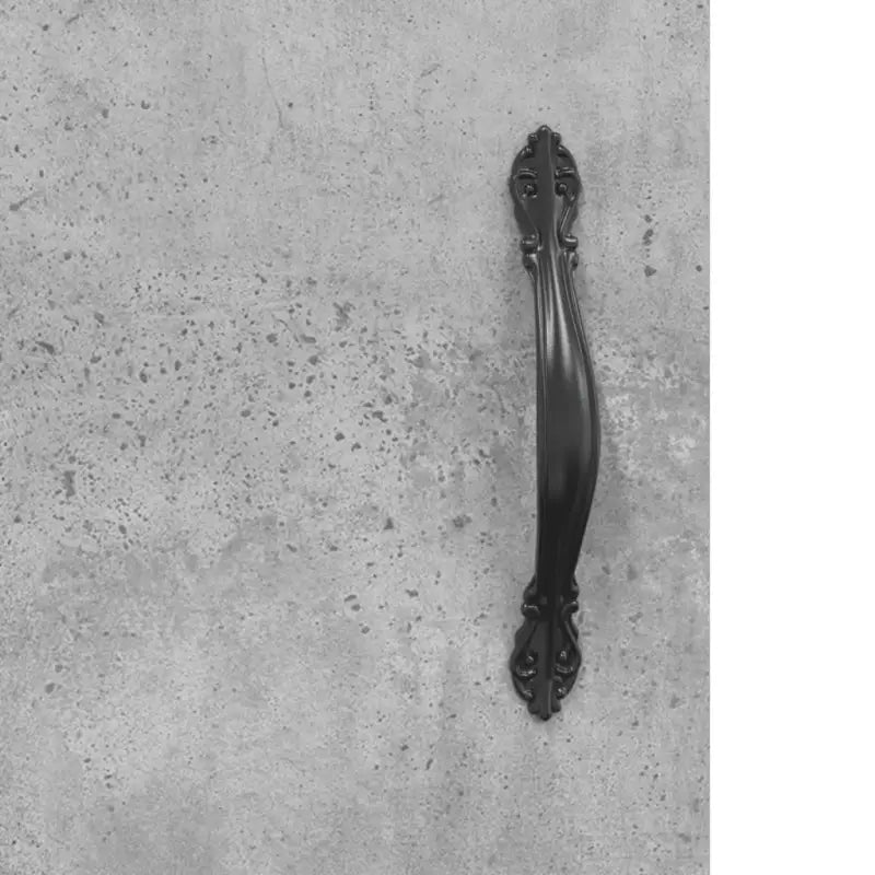 Klassieke Dressoir van Bewerkt Hout met Tijdloze uitstraling - Dressoirs & buffetkasten