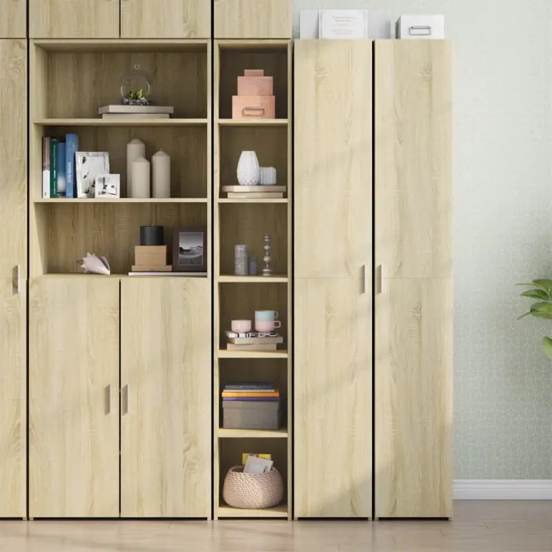 Klassieke hoge kast van bewerkt hout voor in je interieur - Sonoma eiken / 1 - Dressoirs & buffetkasten