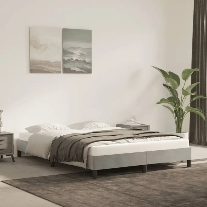 Luxe bedframe met multiplex lattenbodem en zachte fluwelen bekleding - Bedden & bedframes