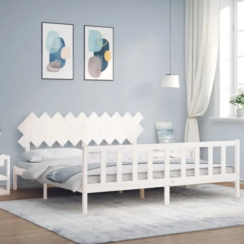 Massief Grenenhout Bedframe voor een comfortabele en stijlvolle slaapkamer - Wit / 200 x 200 cm - Bedden & bedframes