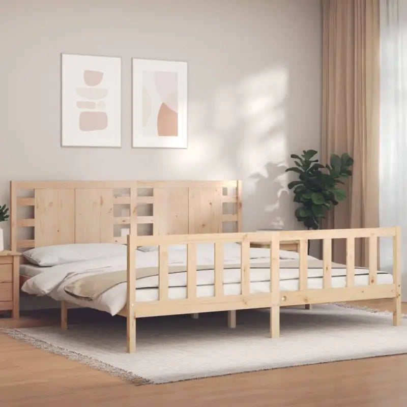Massief grenenhout bedframe voor een natuurlijke en stijlvolle slaapkamer - Naturel / 200 x 200 cm - Bedden & bedframes