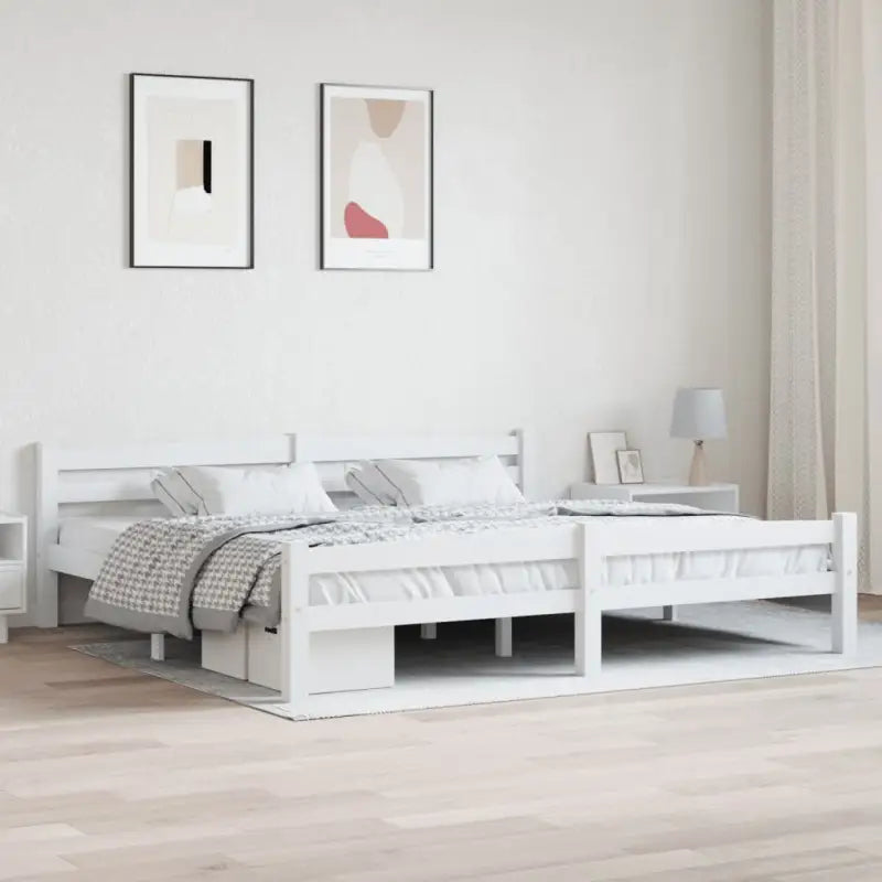 Massief Grenenhout Modern Bedframe voor een stijlvolle slaapkamer - Wit / 200 x 200 cm - Bedden & bedframes