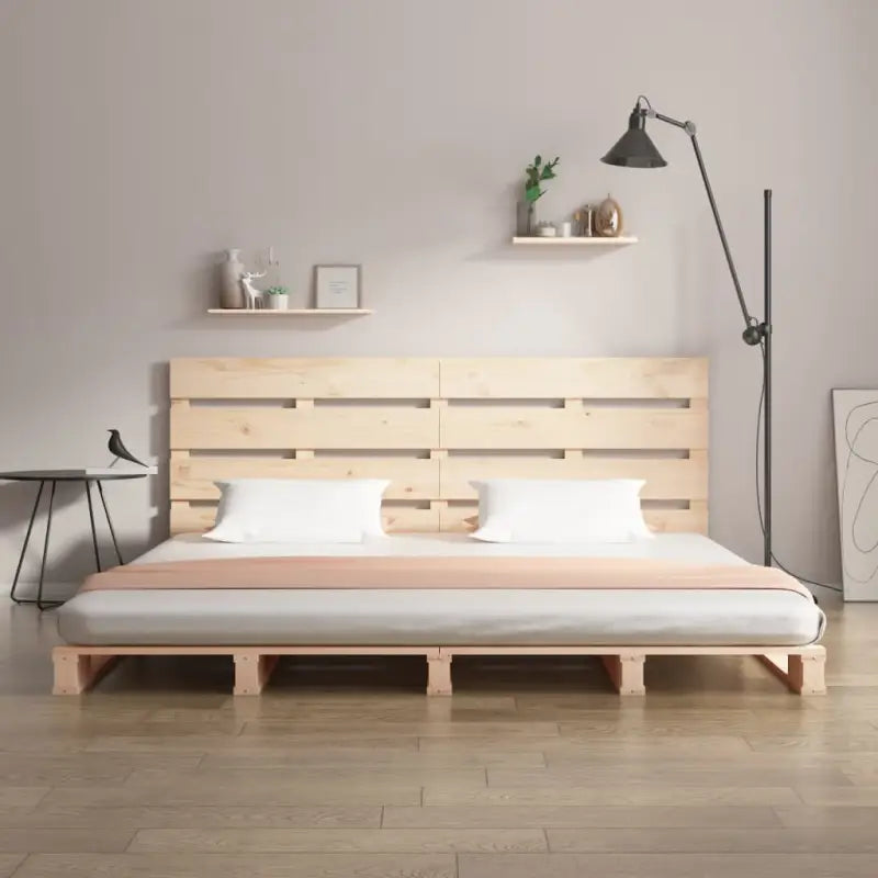 Massief Grenenhouten Bedframe met Levering Bevat voor Een Natuurlijke Sfeer - Bedden & bedframes