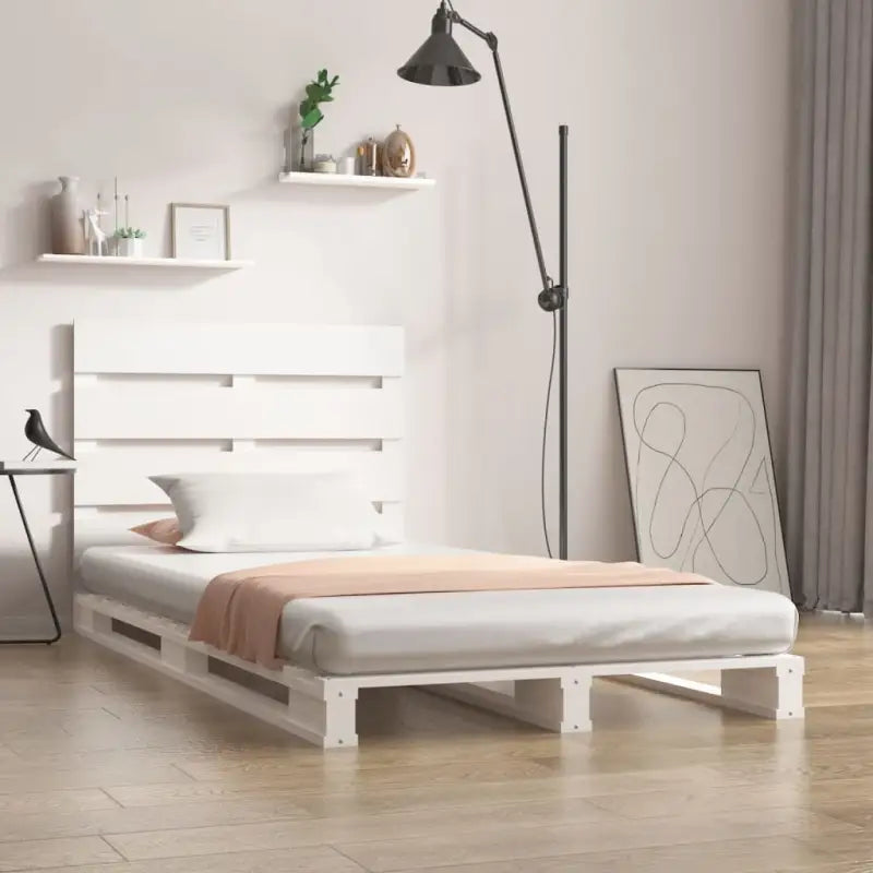 Massief Grenenhouten Bedframe met Levering Bevat voor Een Natuurlijke Sfeer - Wit / 90 x 200 cm - Bedden & bedframes