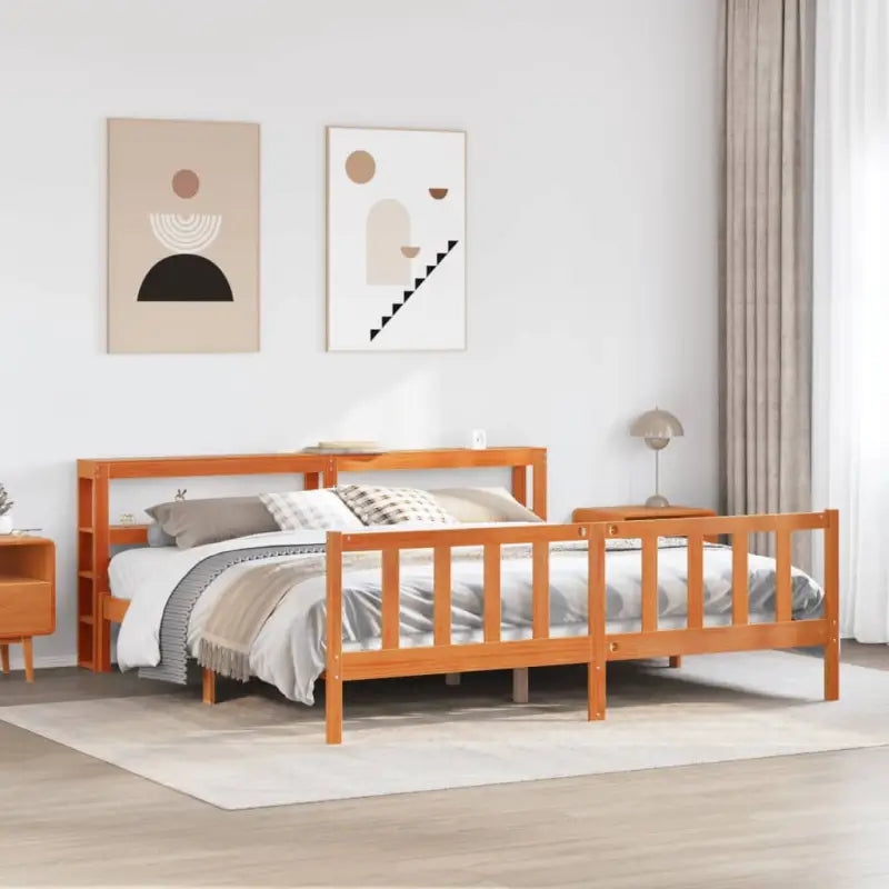 Massief Grenenhouten Bedframe voor een Natuurlijke en Decoratieve Look - Bruin / 180 x 200 cm - Bedden & bedframes