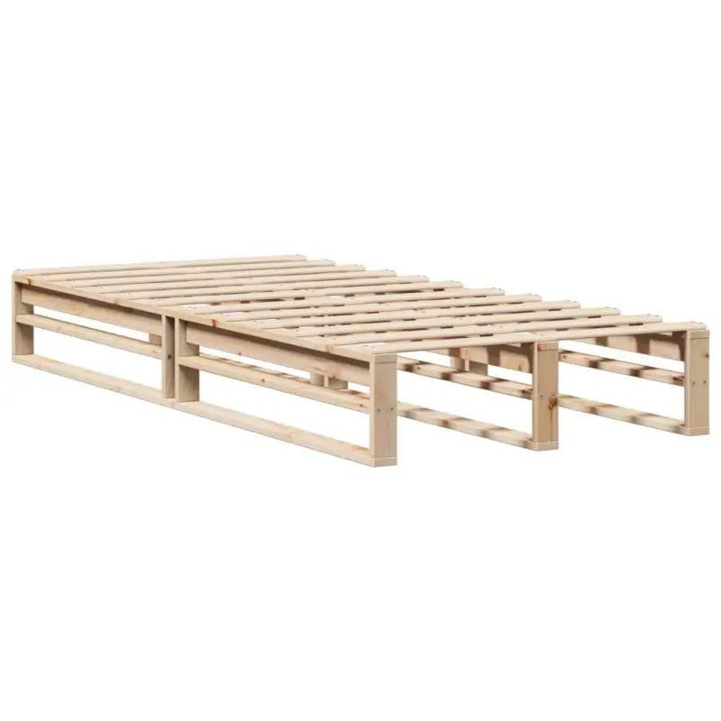 Massief Grenenhouten Bedframe voor een Stevige en Decoratieve Slaapruimte - Bedden & bedframes