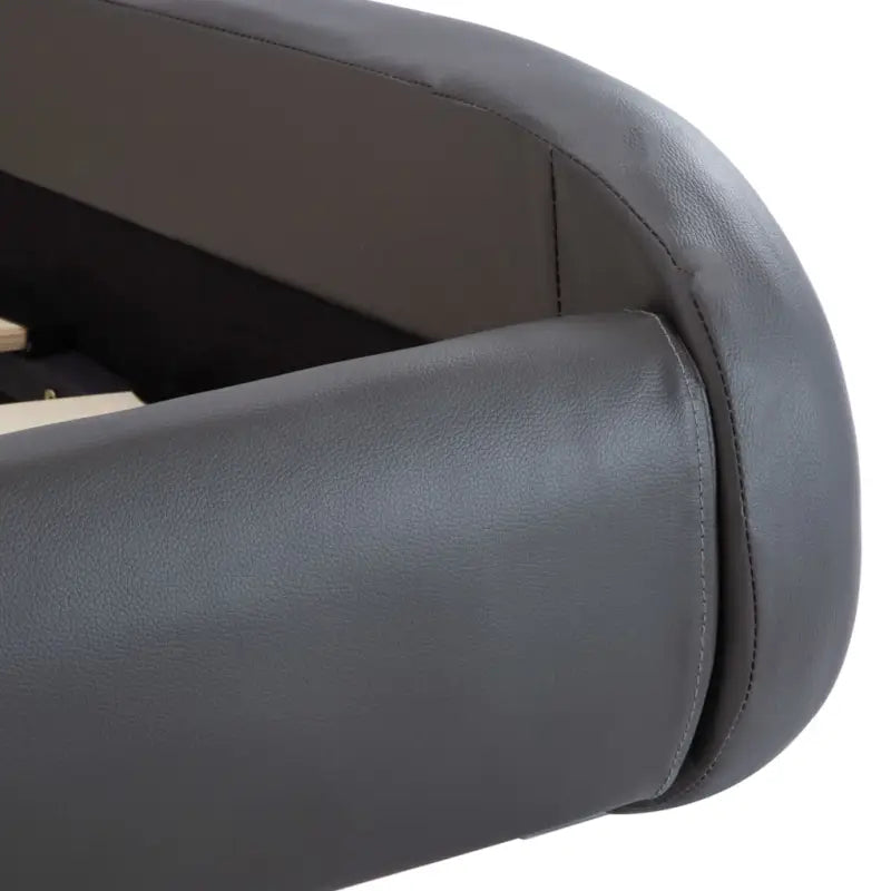 Modern kunstleren bedframe met gepoedercoat stalen frame en houten lattenbodem - Bedden & bedframes