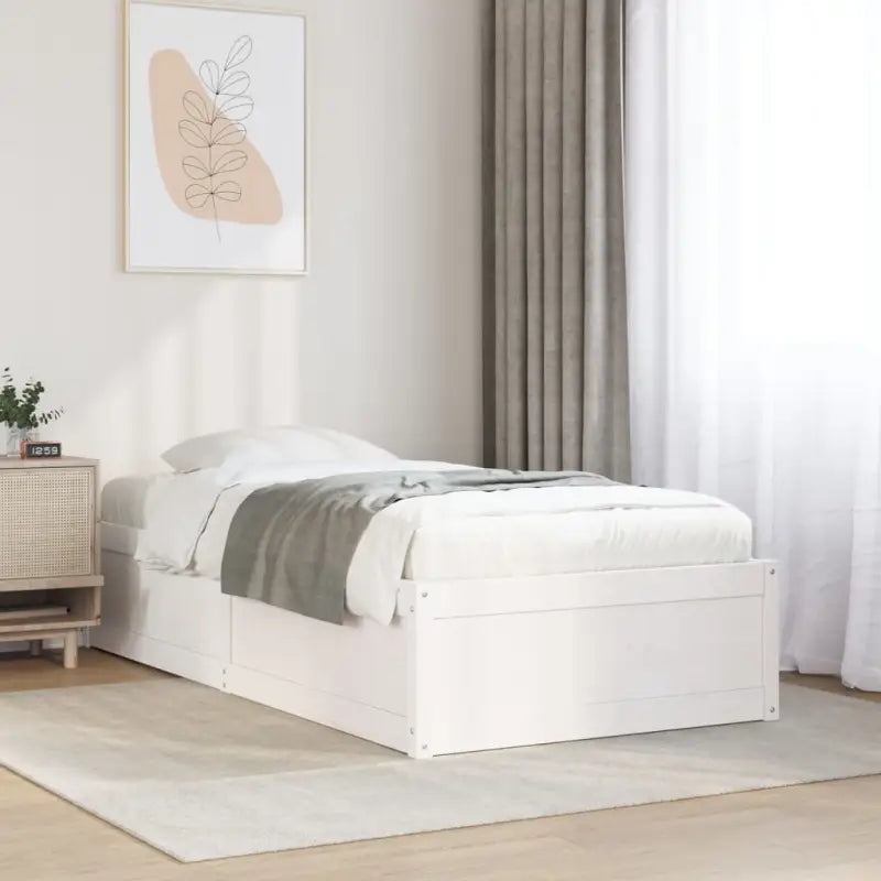 Moderne bedframe van massief grenenhout met multiplex lattenbodem - Wit / 75 x 190 cm - Bedden & bedframes