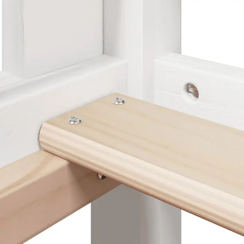 Moderne hoogslaper in massief grenenhout met open zijdeur in wit materiaal - Bedden & bedframes