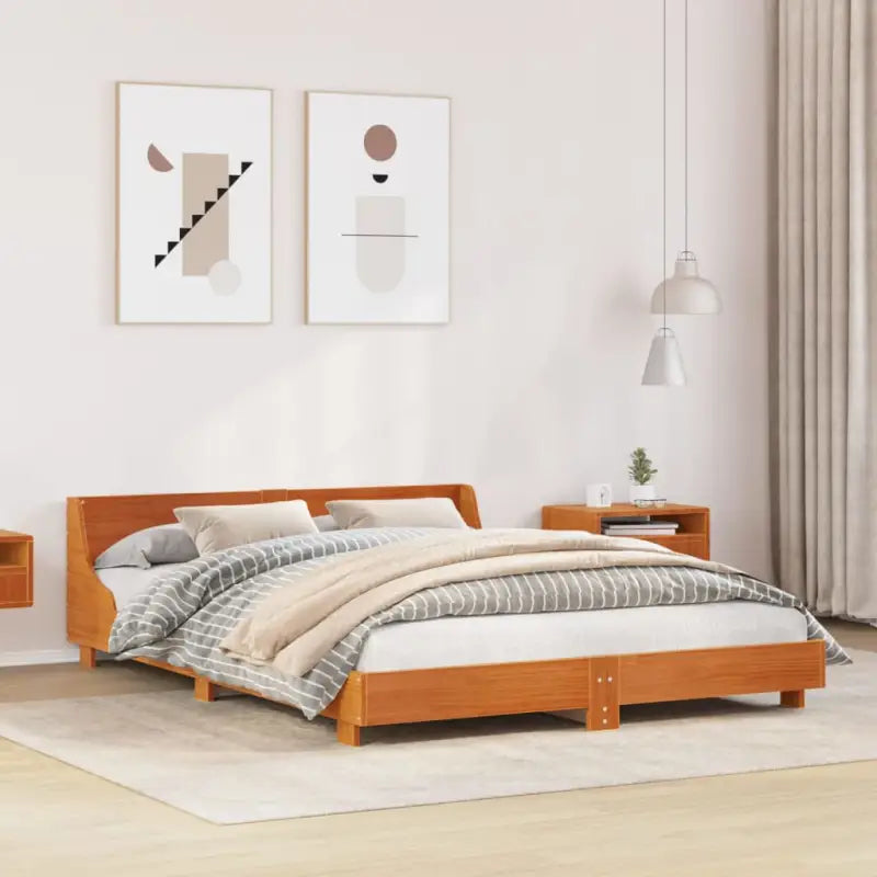 Moderne houten bedframe van massief grenenhout voor een strakke slaapkamer - Wasbruin / 160 x 200 cm - Bedden &