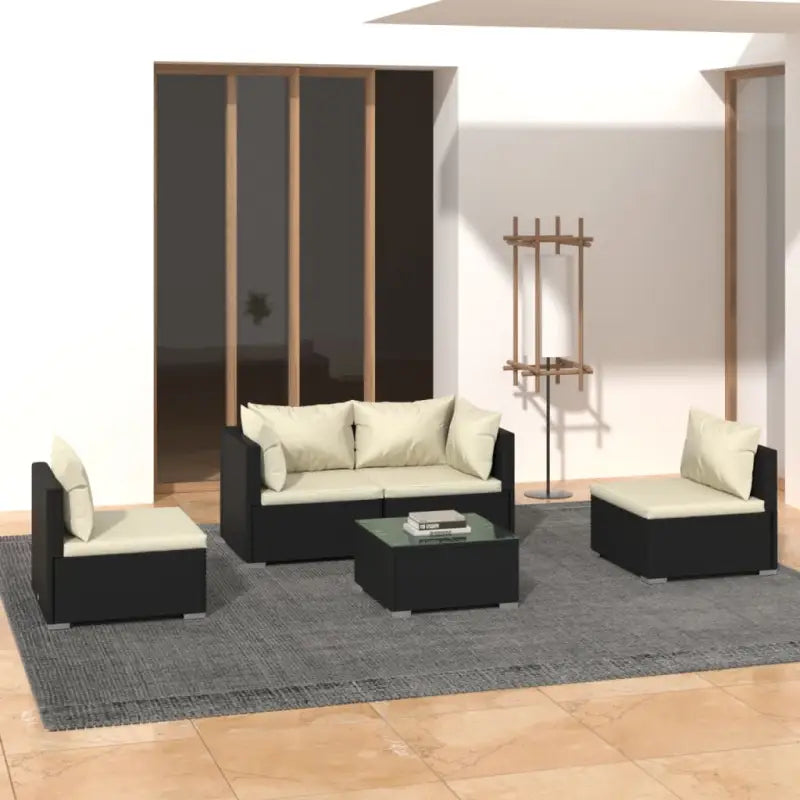 Moderne Tuinset met comfortabele zitkussen en stevige afmetingen - Zwart en crème / 2x hoek + 2x midden + Tafel