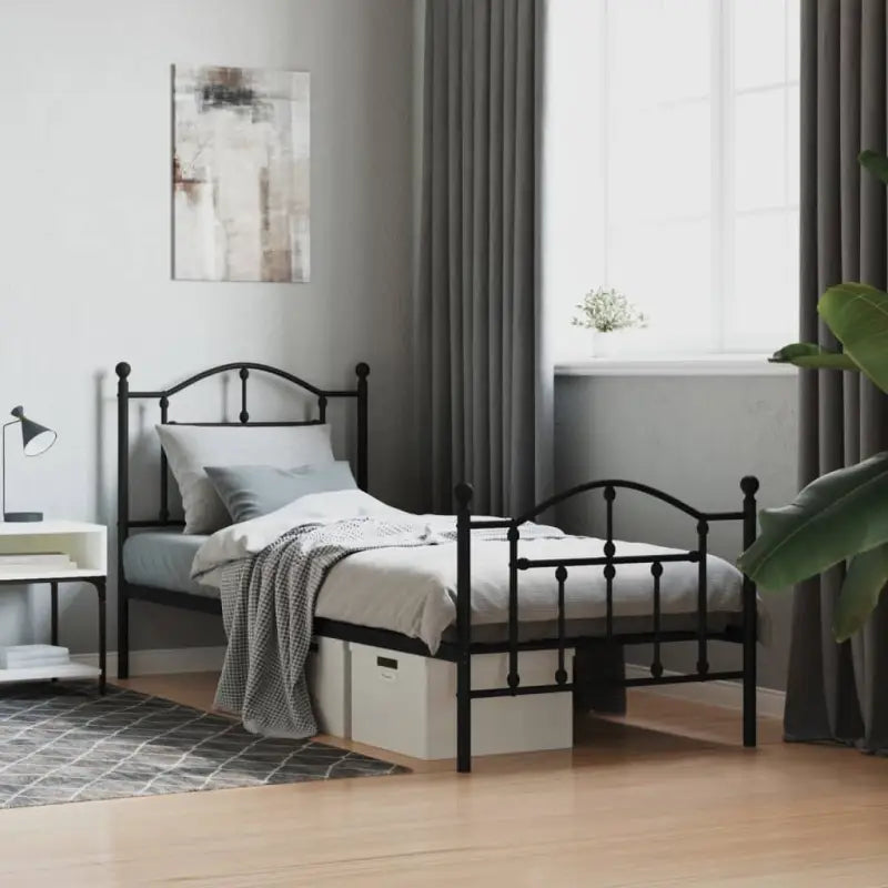 Robuust metalen bedframe met extra opbergruimte en tijdloos design - Zwart / 80 x 200 cm / met hoofdbord & voetbord