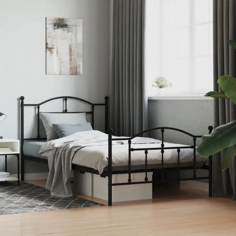 Robuust metalen bedframe met extra opbergruimte en tijdloos design - Zwart / 107 x 203 cm / met hoofdbord & voetbord