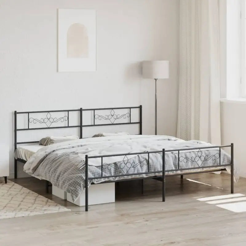 Robuust metalen bedframe met extra opbergruimte en tijdloos design - Zwart / 180 x 200 cm / met hoofdbord & voetbord