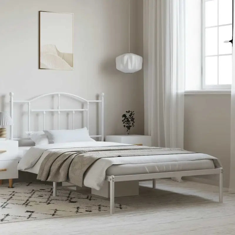 Robuust metalen bedframe met extra opbergruimte en tijdloos design - Wit / 100 x 200 cm / met hoofdbord - Bedden &
