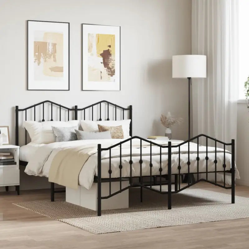 Robuust metalen bedframe met extra opbergruimte en tijdloos ontwerp - Zwart / 140 x 200 cm / met hoofdbord & voetbord